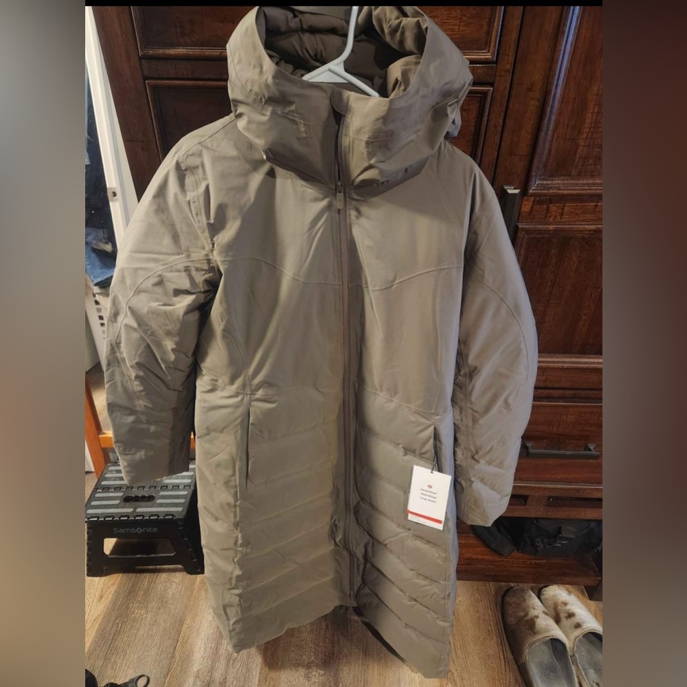 Lululemon - Stretchseal Sleet Street Parka